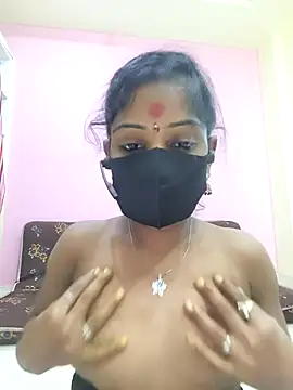 Snapshot of mounika26 chatting on 09-28-25, 08:31 mounika26 online show from 09-28-25, 08:31