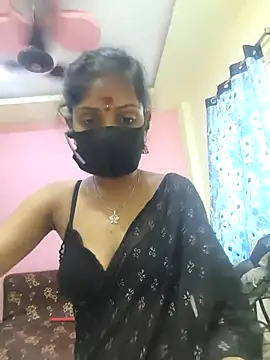 Snapshot of mounika26 chatting on 09-29-25, 09:03 mounika26 online show from 09-29-25, 09:03