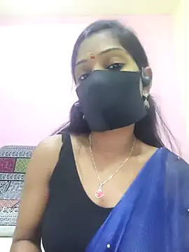 Snapshot of mounika26 chatting on 10-17-25, 04:20 mounika26 online show from 10-17-25, 04:20