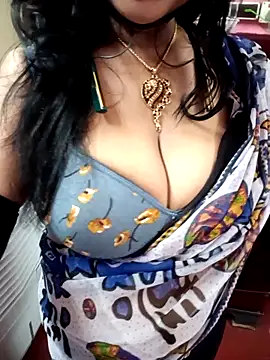 Snapshot of Panchi2 chatting on 10-31-25, 03:51 Panchi2 online show from 10-31-25, 03:51