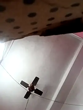 Snapshot of Panchi2 chatting on 11-13-25, 04:22 Panchi2 online show from 11-13-25, 04:22