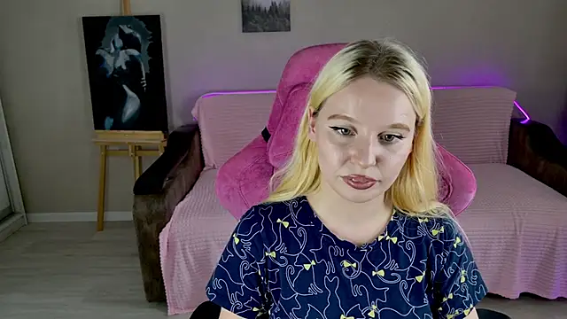 Charming Cutie online show from 09-17-25, 11:23