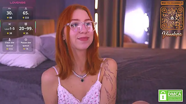 Venelopa online show from 12-15-25, 02:32