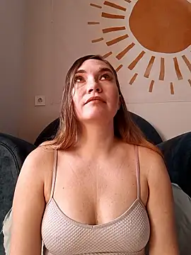 KisaVixen online show from 01-13-26, 10:20