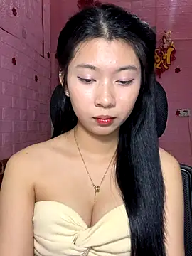 Snapshot of Phthao chatting on 11-11-25, 03:45 Phthao online show from 11-11-25, 03:45