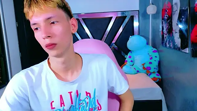 park jimin1 online show from 11-17-25, 02:56