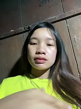 Snapshot of beobeo_2xx chatting on 04-11-26, 10:47 beobeo 2xx online show from 04-11-26, 10:47