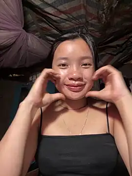 Snapshot of beobeo_2xx chatting on 04-16-26, 11:00 beobeo 2xx online show from 04-16-26, 11:00