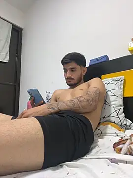 Snapshot of Nas-z09 chatting on 09-11-25, 04:12 Nas-z09 online show from 09-11-25, 04:12