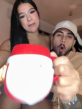 Snapshot of Tomas_Olivia chatting on 12-03-25, 06:10 Tomas Olivia online show from 12-03-25, 06:10