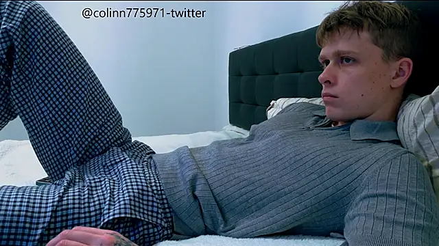 Snapshot of TalkingHead_0_ chatting on 12-14-25, 09:41 TalkingHead 0 online show from 12-14-25, 09:41