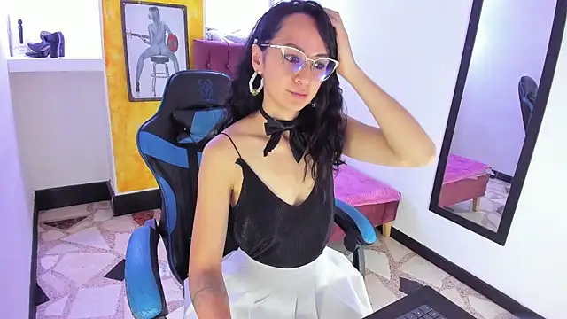 alison moon7 online show from 10-10-25, 12:37