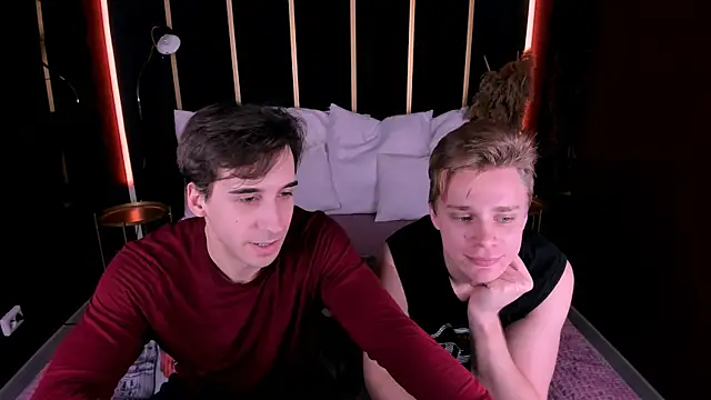 Snapshot of LawrenceMiles chatting on 11-10-25, 08:52 LawrenceMiles online show from 11-10-25, 08:52