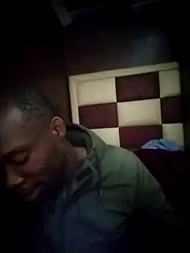 Snapshot of TinnyVsGiant chatting on 11-07-25, 02:17 TinnyVsGiant online show from 11-07-25, 02:17