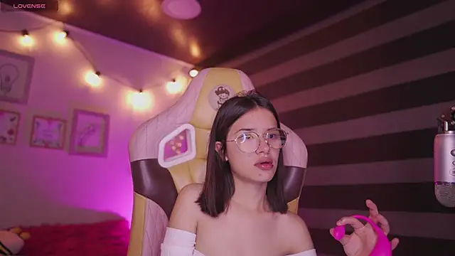 Lana Dreams  online show from 11-05-25, 12:43