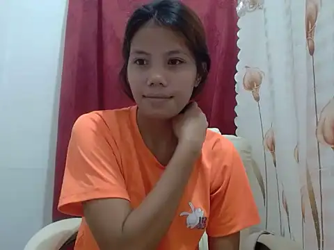 Snapshot of Joys_Wet_Pussy chatting on 09-18-25, 09:28 Joys Wet Pussy online show from 09-18-25, 09:28