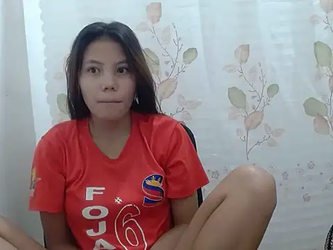 Snapshot of Joys_Wet_Pussy chatting on 01-07-26, 10:34 Joys Wet Pussy online show from 01-07-26, 10:34