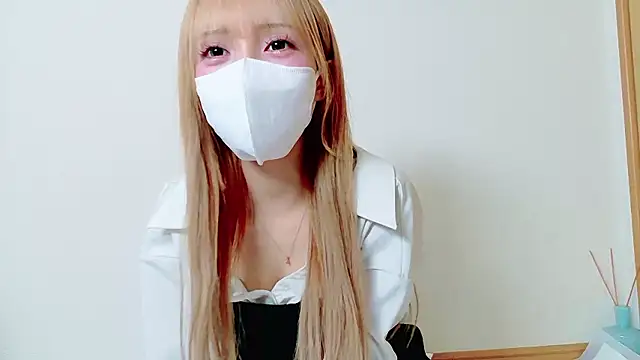 Snapshot of Amanatsu_Himena chatting on 04-09-26, 11:48 Amanatsu Himena online show from 04-09-26, 11:48