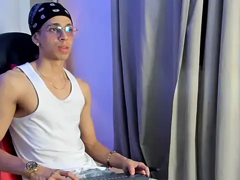 nicolai drake online show from 11-09-25, 04:55