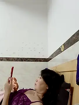 Snapshot of lingling5200 chatting on 09-21-25, 04:08 lingling5200 online show from 09-21-25, 04:08