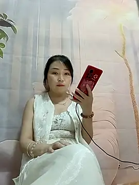 Snapshot of lingling5200 chatting on 09-22-25, 01:13 lingling5200 online show from 09-22-25, 01:13