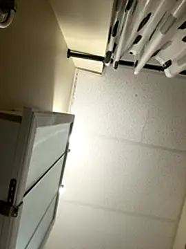 Kingstrokezxx online show from 11-16-25, 12:33