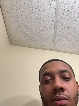 Kingstrokezxx online show from 12-04-25, 12:20