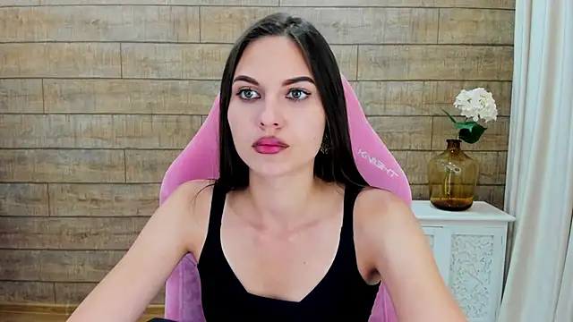 AlisaVersailles online show from 09-12-25, 04:07