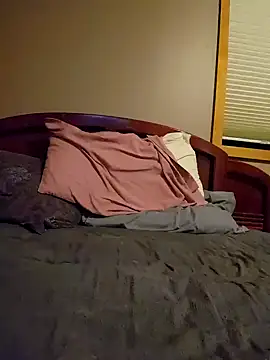 Snapshot of Dillybar41 chatting on 10-13-25, 03:28 Dillybar41 online show from 10-13-25, 03:28