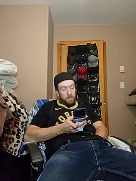 Snapshot of Dillybar41 chatting on 02-25-26, 07:34 Dillybar41 online show from 02-25-26, 07:34