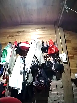 Snapshot of __Ngoc20__ chatting on 10-16-25, 01:56 Ngoc20 online show from 10-16-25, 01:56