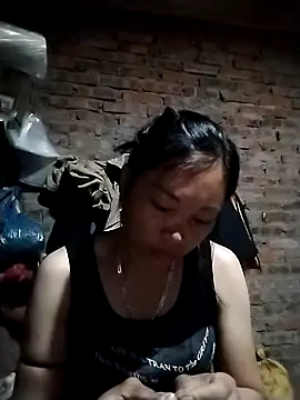 Snapshot of __Ngoc20__ chatting on 12-04-25, 06:01 Ngoc20 online show from 12-04-25, 06:01