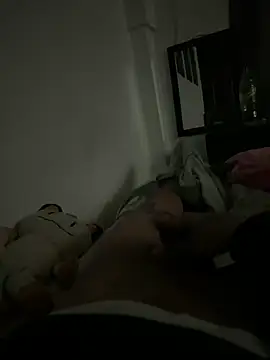 Snapshot of Manuel99boy chatting on 10-19-25, 06:47 Manuel99boy online show from 10-19-25, 06:47