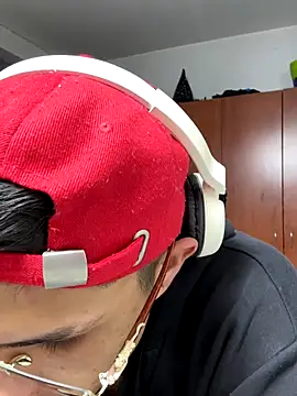 Snapshot of Manuel99boy chatting on 10-26-25, 11:05 Manuel99boy online show from 10-26-25, 11:05