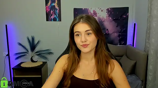 Snapshot of TracySpark chatting on 10-24-25, 06:54 TracySpark online show from 10-24-25, 06:54