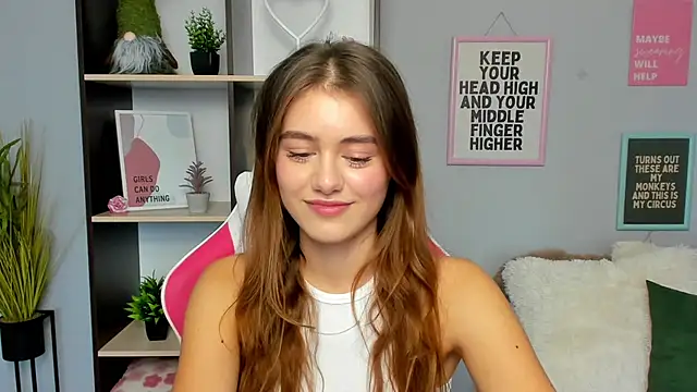 Snapshot of TracySpark chatting on 11-09-25, 09:18 TracySpark online show from 11-09-25, 09:18