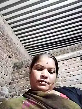 Rajnee33A online show from 11-02-25, 04:20