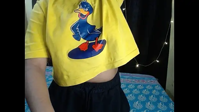 Snapshot of Vanya_7 chatting on 11-23-25, 07:57 Vanya 7 online show from 11-23-25, 07:57