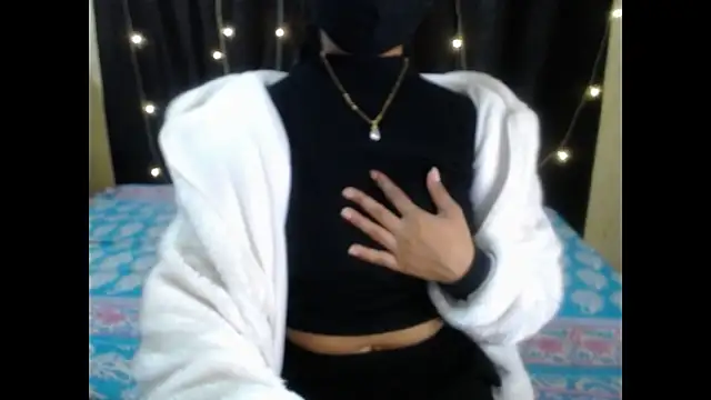 Snapshot of Vanya_7 chatting on 12-20-25, 10:17 Vanya 7 online show from 12-20-25, 10:17