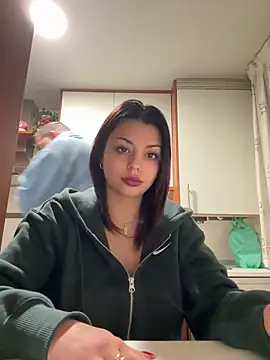 NoeliaGarcia17 online show from 12-23-25, 12:08