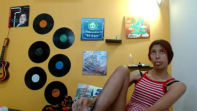 skinnyverus18 online show from 10-27-25, 07:07