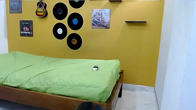 skinnyverus18 online show from 02-21-26, 07:26