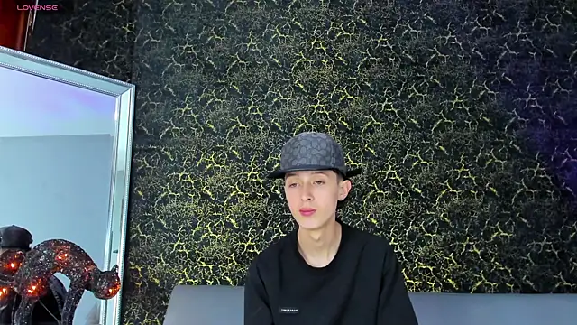 ArthurCox online show from 10-22-25, 05:34