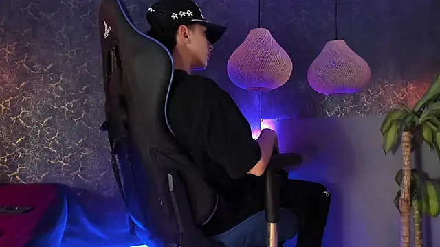 ArthurCox online show from 11-15-25, 05:20