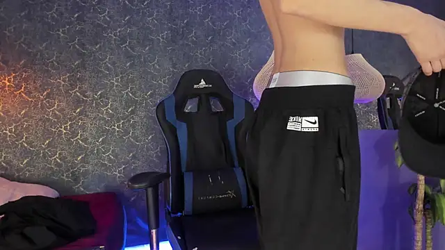 ArthurCox online show from 11-16-25, 05:18