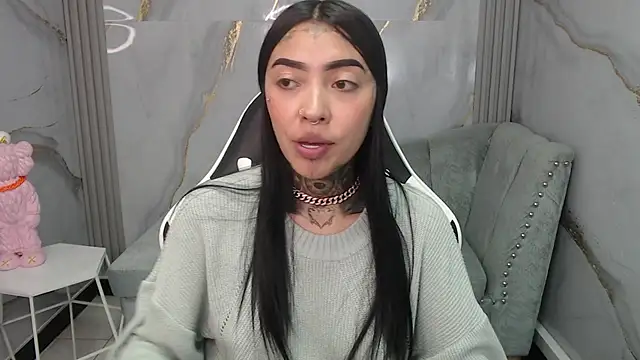 Snapshot of Ashley_Blum_v chatting on 11-04-25, 08:08 Ashley Blum v online show from 11-04-25, 08:08