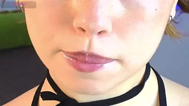 Snapshot of Hanny_babyy chatting on 09-27-25, 10:37 Hanny babyy online show from 09-27-25, 10:37
