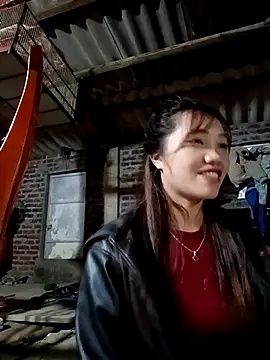 Snapshot of adbosa_00 chatting on 11-03-25, 02:18 adbosa 00 online show from 11-03-25, 02:18