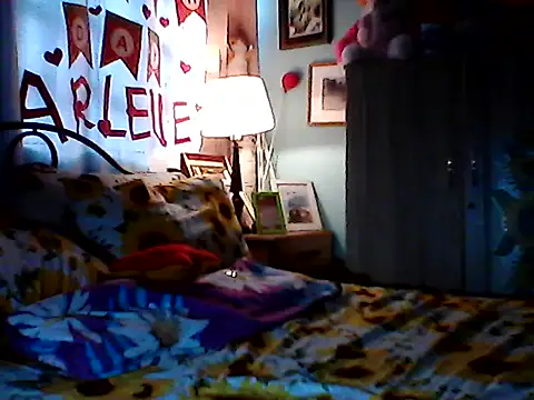 Miss Heart online show from 11-21-25, 01:15