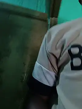 Snapshot of sexofbro chatting on 11-28-25, 06:05 sexofbro online show from 11-28-25, 06:05